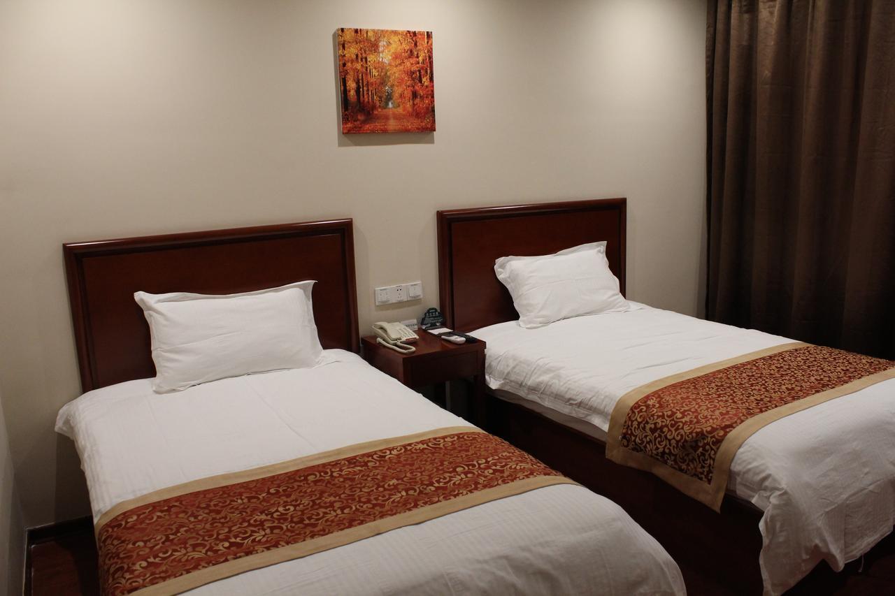 Greentree Inn Shanghai Expo Site South Yanggao Road Subway Station Express Hotel Extérieur photo