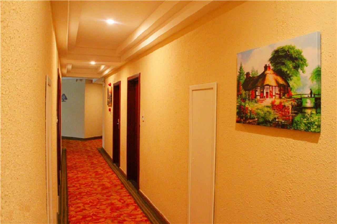 Greentree Inn Shanghai Expo Site South Yanggao Road Subway Station Express Hotel Extérieur photo