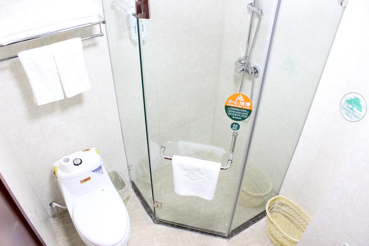 Greentree Inn Shanghai Expo Site South Yanggao Road Subway Station Express Hotel Extérieur photo