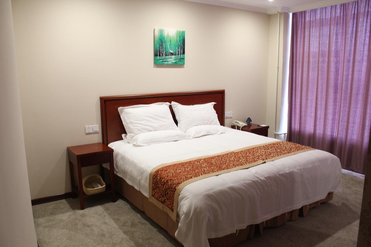 Greentree Inn Shanghai Expo Site South Yanggao Road Subway Station Express Hotel Extérieur photo